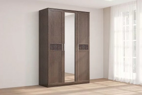 Шкаф 3-х створчатый с зеркалом Кэт-4 Венге Диал в Новом Уренгое - novyj-urengoj.mebel-tymen.ru | фото